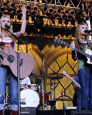 Aly & Aj Cincinnati