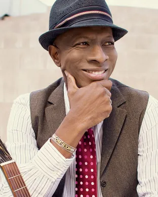 Keb Mo Cincinnati